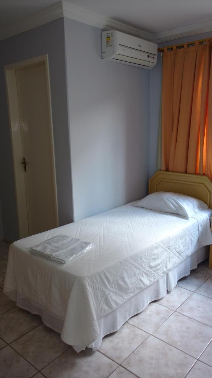Hotel Mariluz Telemaco Borba Экстерьер фото